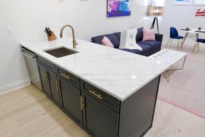 Televisión, oficina