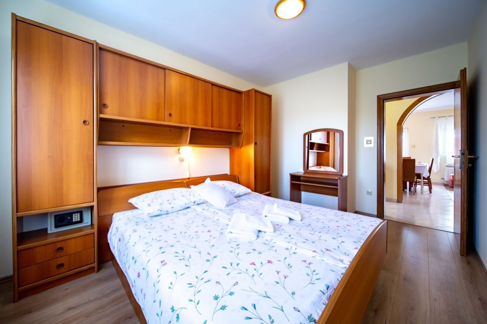 1 bedroom, in-room safe, free WiFi, bed sheets