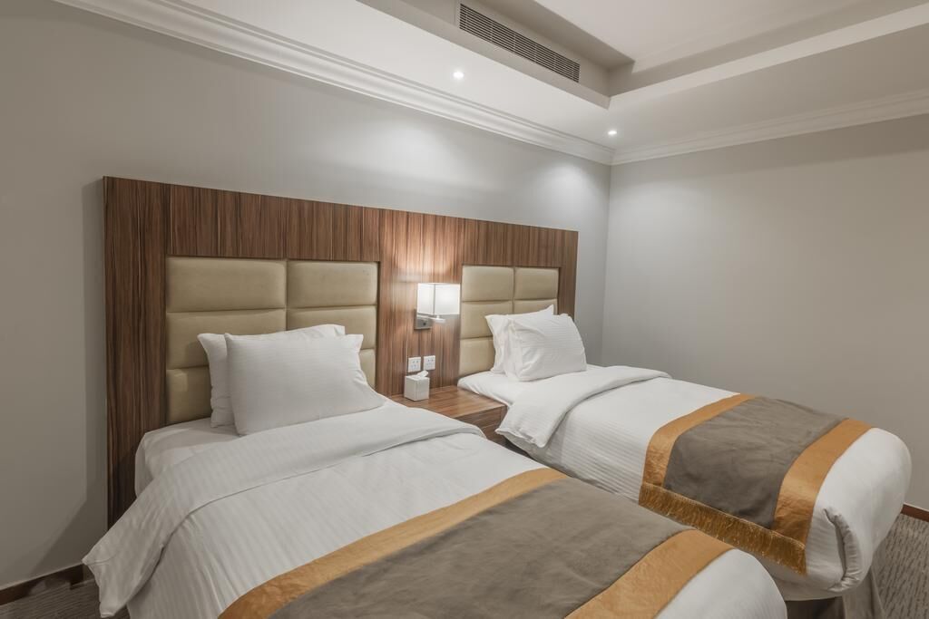 Familien-Suite | Minibar, Verdunkelungsvorhänge, schallisolierte Zimmer