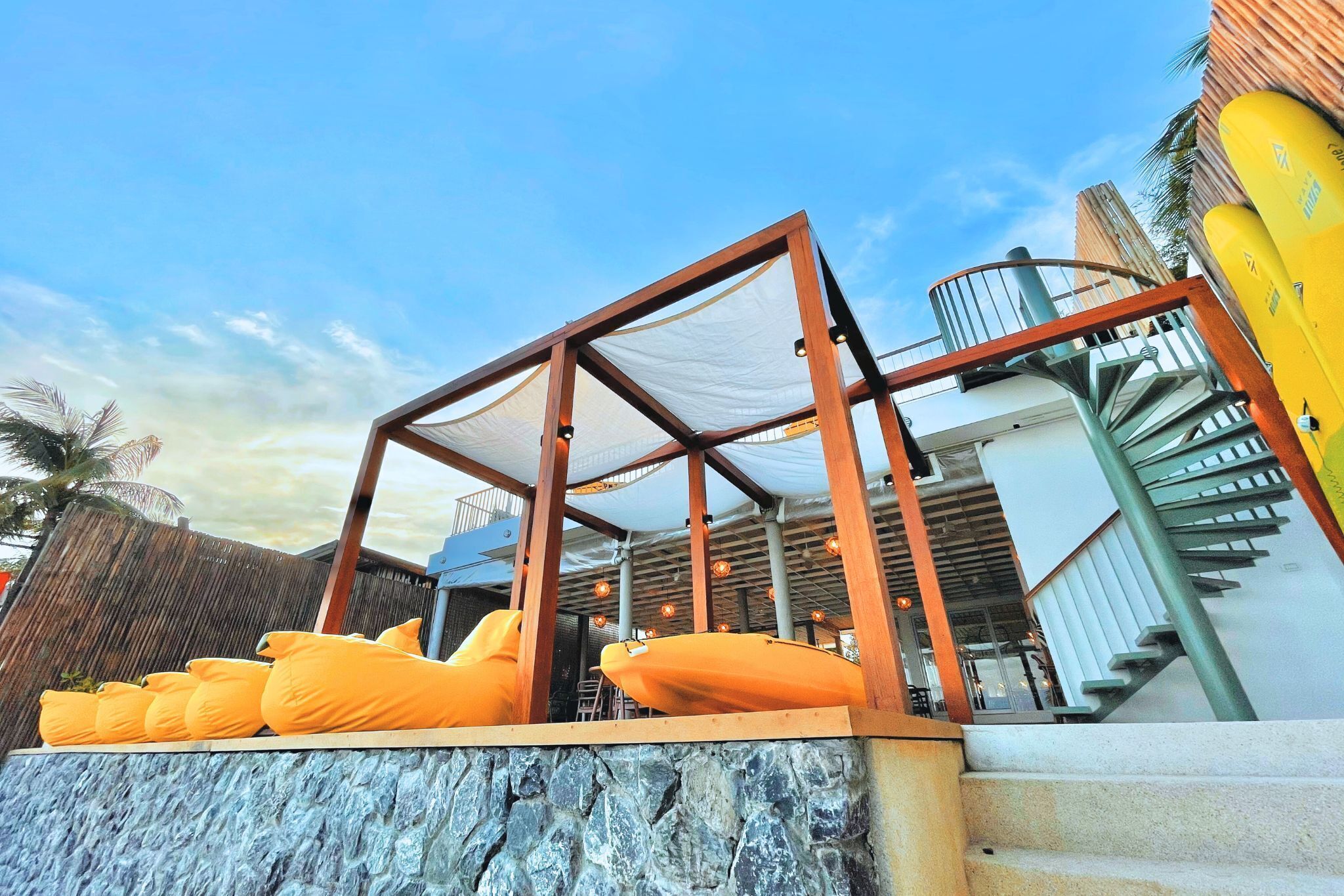 breakfast, lunch, dinner served; beach views