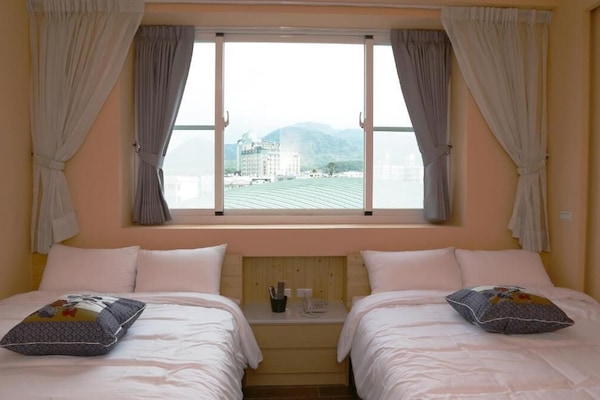 Economy Quadruple Room | Individually decorated, individually furnished, desk, soundproofing