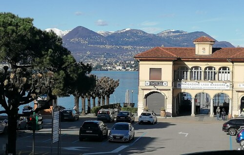 Brezza di Lago apt. in Stresa with balcony