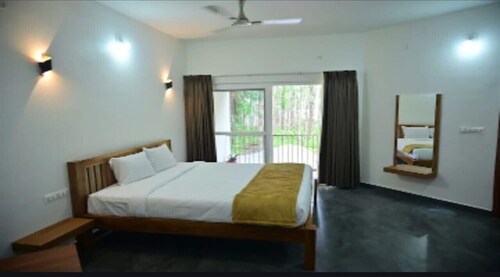 Water View Holiday Retreat