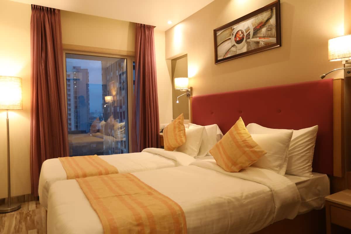 Deluxe Twin kamer | Stadsuitzicht vanuit accommodatie