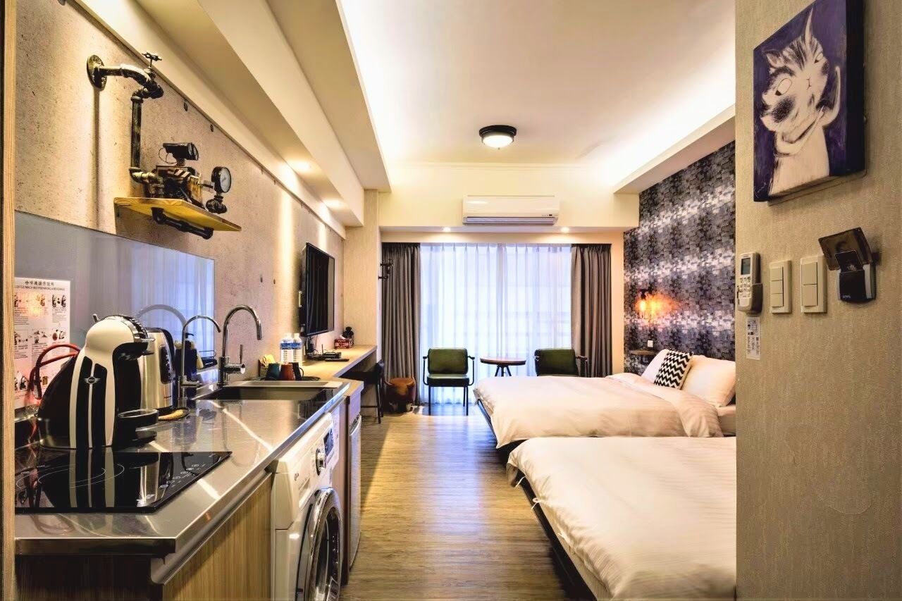 Superior Quadruple Room | Desk, laptop workspace, blackout drapes, free WiFi