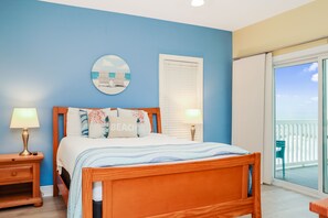 5 bedrooms, free WiFi, bed sheets - Beachfront, Private Pool, Elevator ~ 5 on Beach (Cape San Blas)