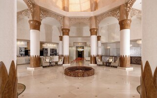 Sala de estar en el lobby
