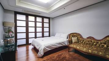 3 bedrooms, iron/ironing board, WiFi