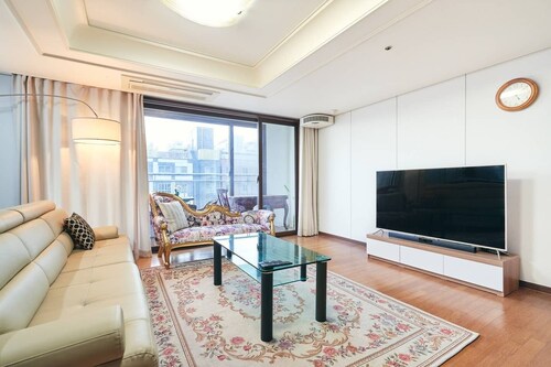 ✧ROLLSROYCE✧THE CHAIRMAN'S SUITE✧3BDR 2BATH✧