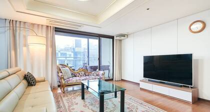 ✧ROLLSROYCE✧THE CHAIRMAN'S SUITE✧3BDR 2BATH✧