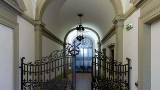 Unclassified image, 1 of 26, button - Apartment withTerrace and elevator (Firenze)