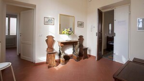 Unclassified image, 4 of 26, button - Apartment withTerrace and elevator (Firenze)