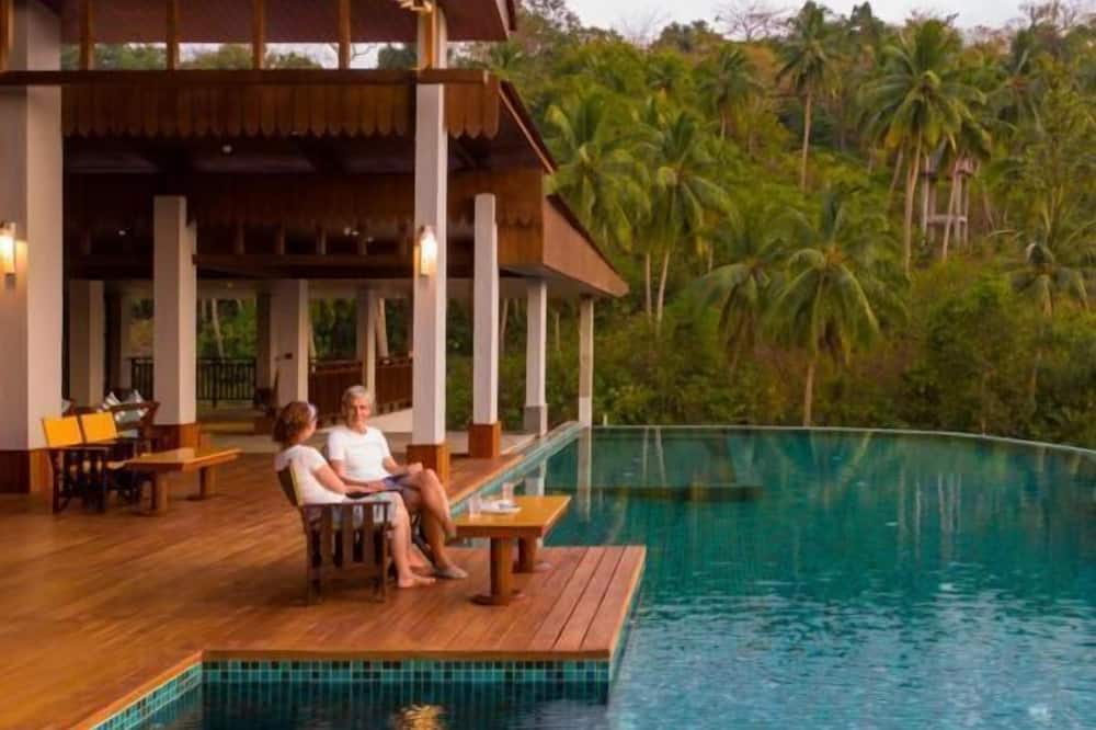 Symphony Samudra Beachside Jungle Resort And Spa