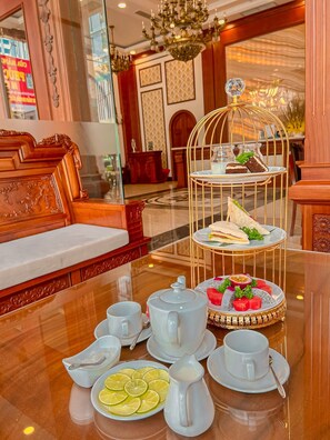 Coffee and/or coffee maker - Santa Luxury Hotel (Da Nang)