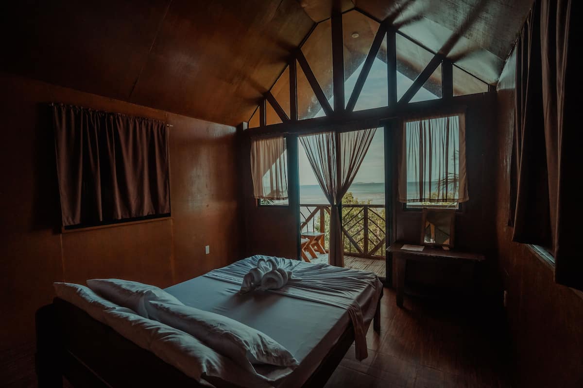 Standard Double Room | Bed sheets