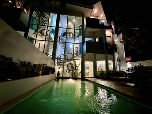 Utomhuspool