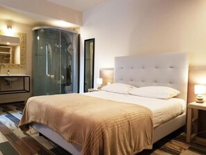 Superior Double Room (Parking) - Don Ugo Luxury Rooms (Tropea)