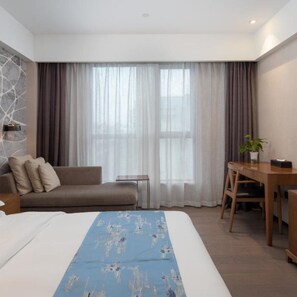 Classic-Doppelzimmer, Nichtraucher | Verdunkelungsvorhänge, kostenloses WLAN, Bettwäsche