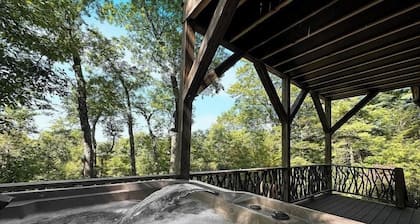 The Blackberry | Beautiful Custom Home with Screened in Porch & Hot Tub