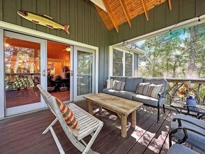 Terrace/patio - Three Levels of Pure Mountain | The Blackberry (Highlands)