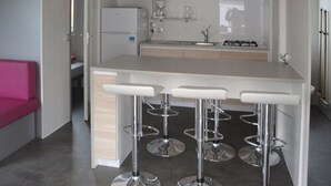 Mobile Home (Prestige) | Living area - Camping Beaume Giraud (Balazuc)