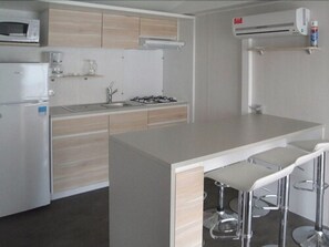 Mobile Home (Prestige) | Living area - Camping Beaume Giraud (Balazuc)