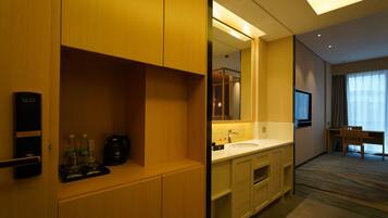 Business Double Room | Free WiFi