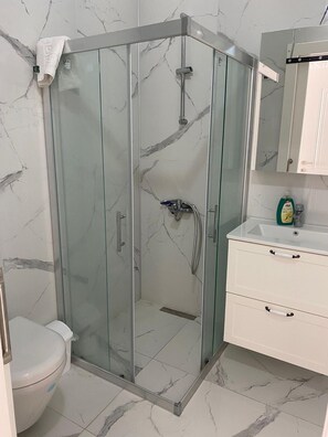 Hair dryer, towels, soap, toilet paper - Vacation home De'Lale Villa with great views and pool in Izmir Reisdere (Izmir)