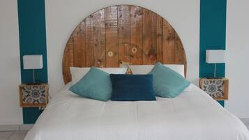 4 bedrooms, iron/ironing board, travel crib, free WiFi