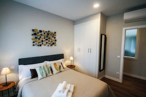 3 bedrooms, iron/ironing board, travel cot, free WiFi