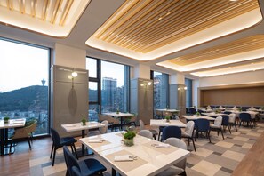 Restaurant - Hilton Garden Inn Xiamen Bailuzhou Park (Xiamen)