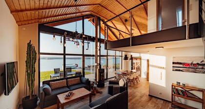 Ferienhaus am See mit Privatstrand, Sauna, Kamin, nahe Leipzig