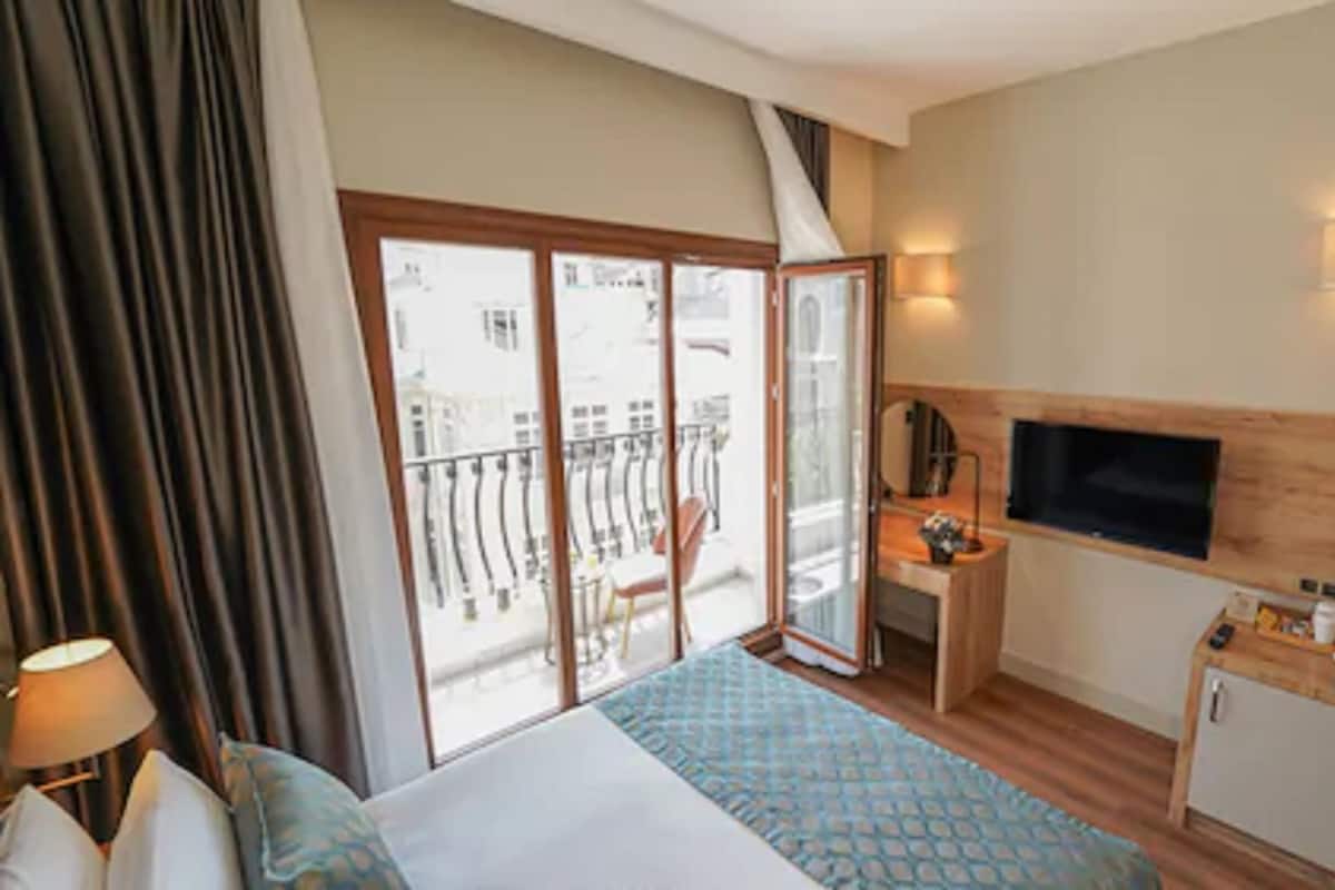 Dobbeltrom – standard (With Balcony) | Sengetøy av topp kvalitet og senger med Select Comfort-madrass