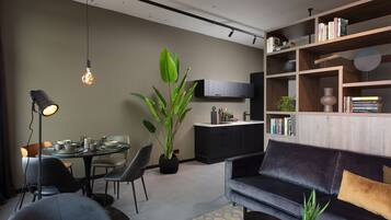 Business Studio | Langsir/tirai gelap terus, seterika/papan seterika, Wi-fi percuma