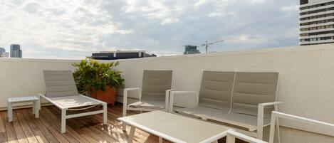 Apartment | Terrace/patio