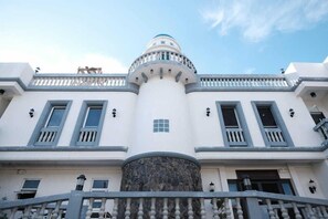 Exterior - Pension Ivatan (Basco)