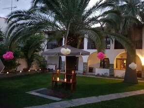 Property grounds - Hotel Filoxenia (Aristotelis)