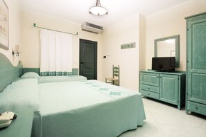 In-room safe, desk, soundproofing - Club Hotel Marina Seada Beach (Budoni)