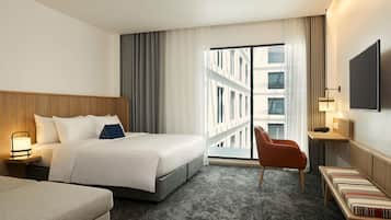 Caja de seguridad en la habitación y escritorio