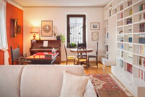 TV - Casa Al Duomo-Apartment in the historic center of Merano (Merano)