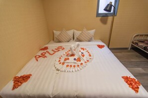 Family Room | Soundproofing, free WiFi, bed sheets - APLUS Hostel (Mandalay)