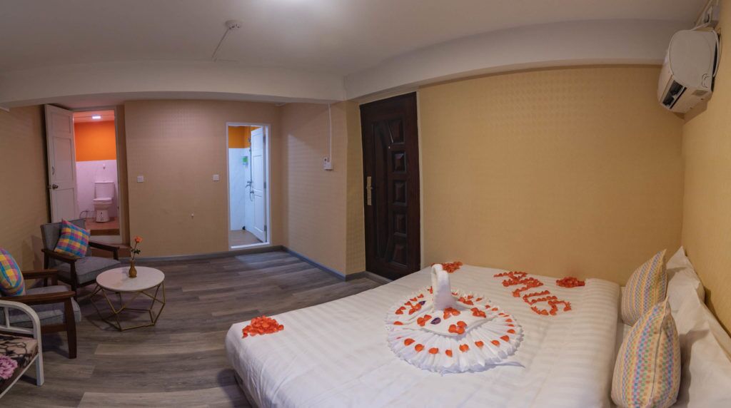 Family Room | Soundproofing, free WiFi, bed sheets