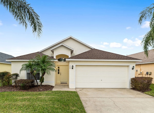 Exterior - Malaki (Davenport)