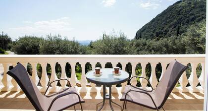 The Olive Grove Cottage 2.5km from Ipsos