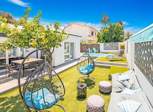 Cubo's Cozy & Modern Sol de Malaga / Private pool / Free Wifi