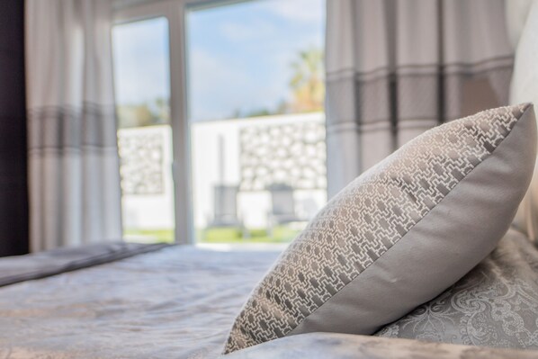 3 habitaciones, tabla de planchar con plancha y wifi gratis 