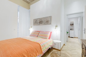 2 chambres, fer et planche à repasser, Wi-Fi gratuit, draps fournis