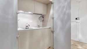 Apartment, 2 Bedrooms | Private kitchenette | Full-sized fridge, oven, stovetop, toaster - Beautiful apartment near the Vatican with Netflix (Rome)