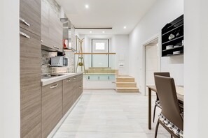 Apartment, 1 Schlafzimmer | Eigene Küche | Großer Kühlschrank, Mikrowelle, Ofen, Herdplatte