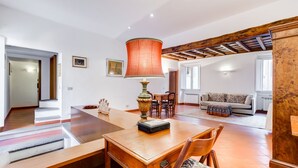 Appartement, 1 slaapkamer | Dineren op de kamer